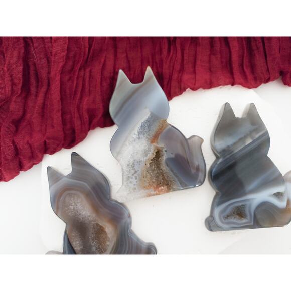 Druzy Agate Cat Crystal Carving - Picture 5 of 9